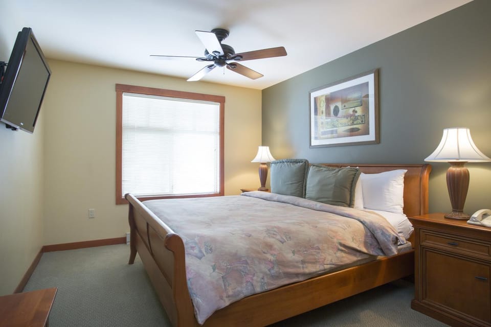 2310 - Two Bedroom Standard Eagle Springs East condo Apartment in Wasatch County