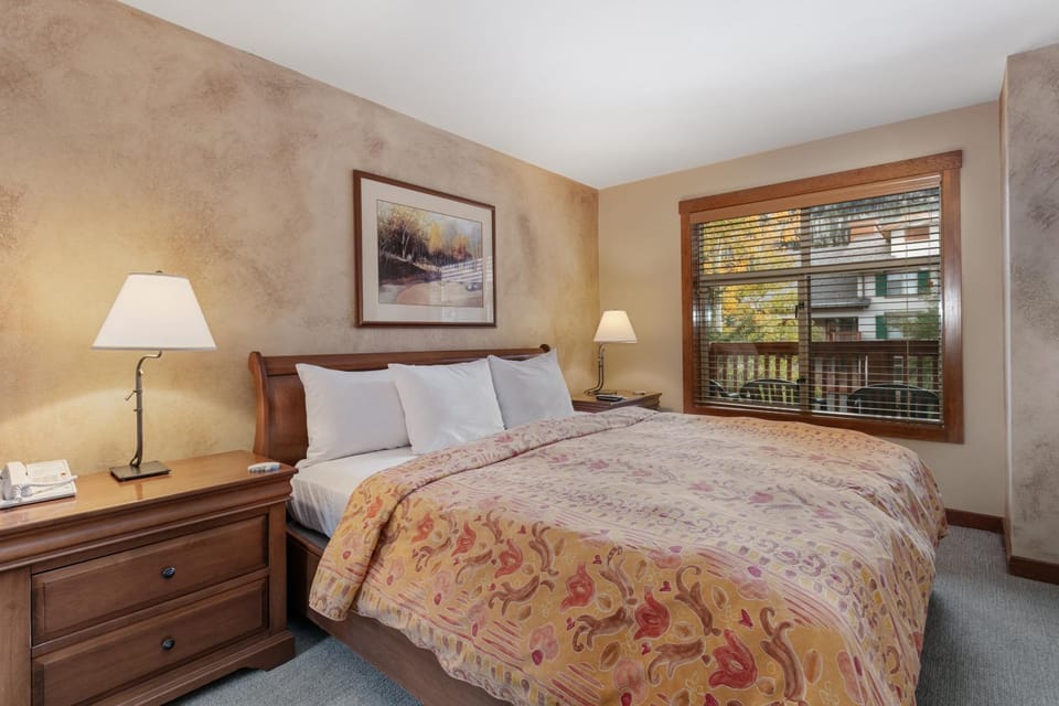 3309 - Two Bedroom Standard Powderhorn Lodge Apartment in Burnt Flat