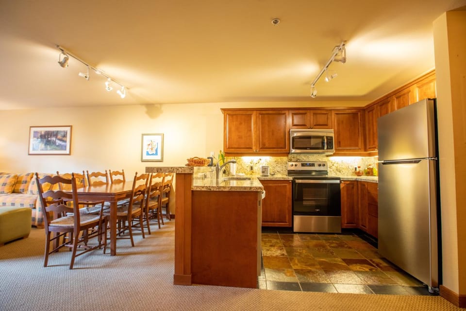 3309A - One Bedroom Standard Powderhorn Lodge Apartment in Burnt Flat