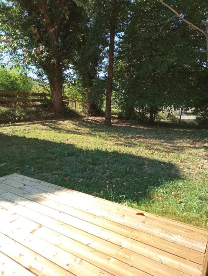 Chambre au calme entourée par la nature. Vacation rental in Occitanie