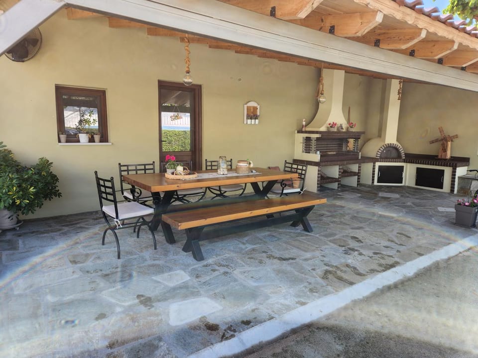 The family's house Trikala Apartment in Peloponnese, Western Greece and the Ionian