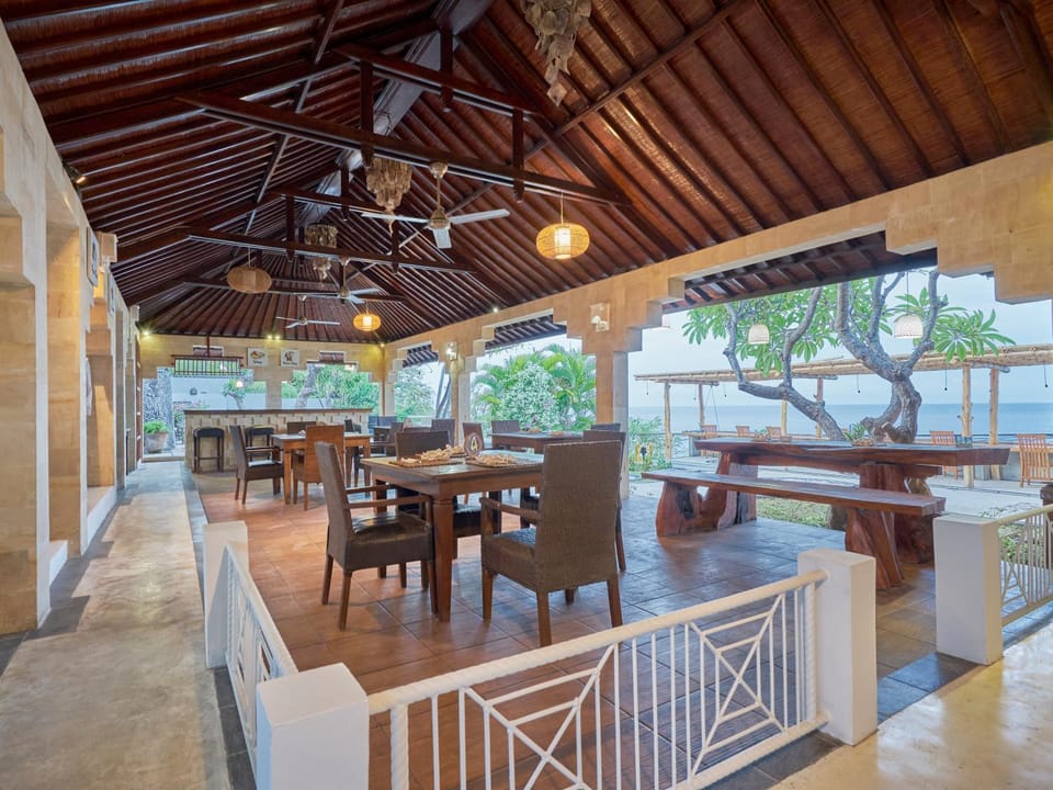 Restaurant/places to eat, Day, Natural landscape, View (from property/room), Dining area