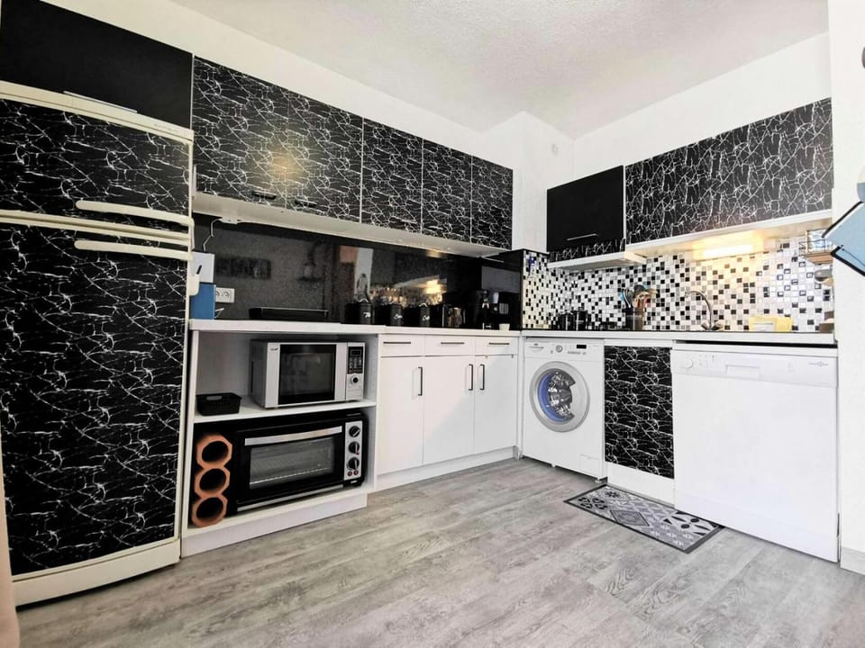 Résidence Madinina - STUDIO 4 PERSONNES 4 couchages PORT LEUCATE MAE-7744 Apartment in Leucate