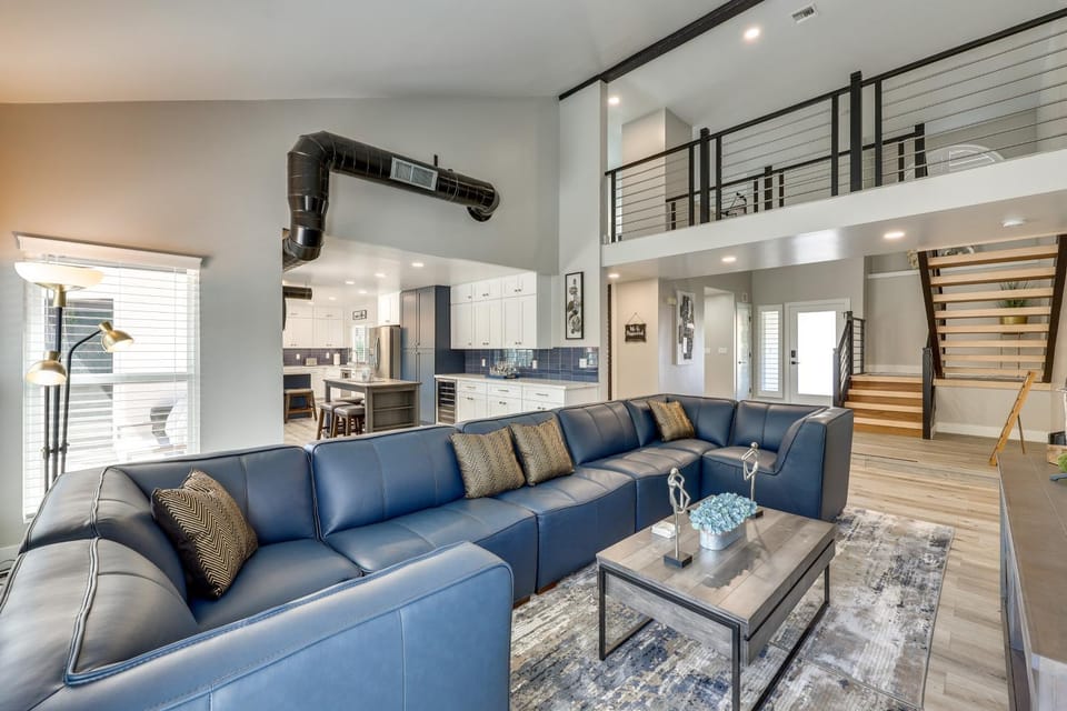 Putting Green, Game Room, Pool! Scottsdale Oasis House in Scottsdale