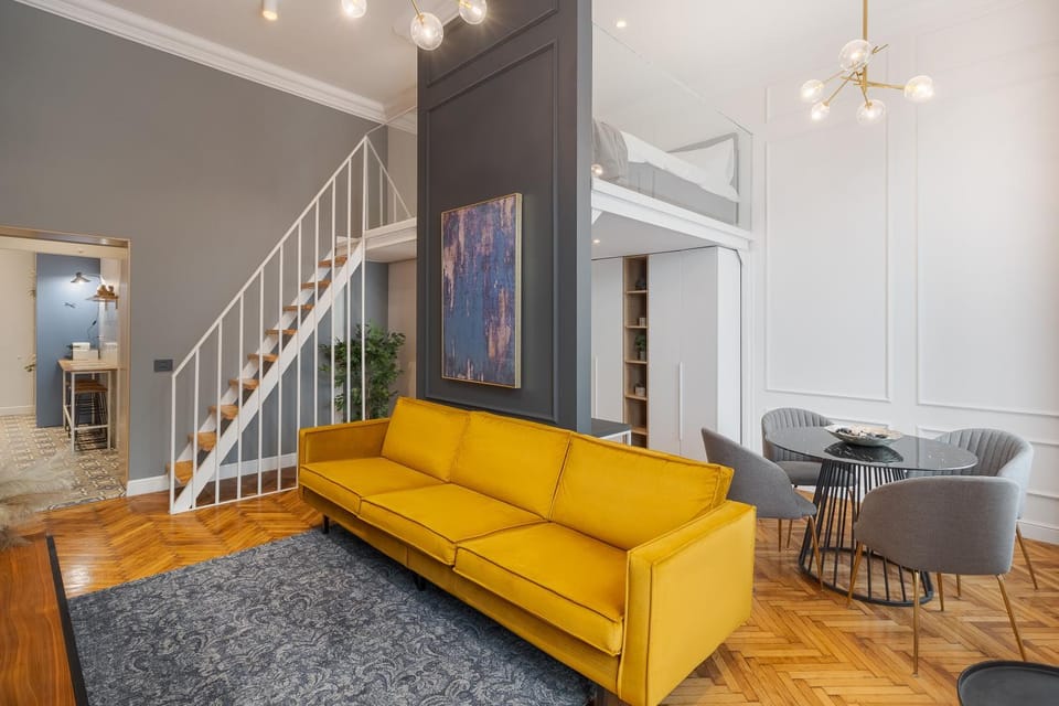 Living room, Seating area
