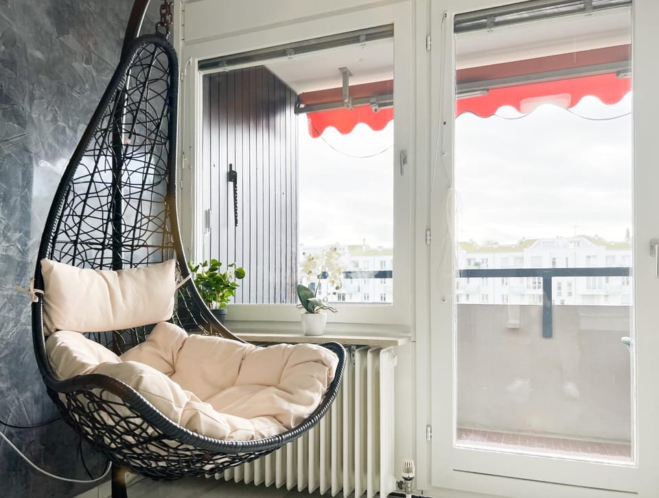 View (from property/room), Balcony/Terrace, Seating area