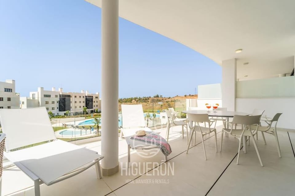 HigueronRentals Malibu Apartment in Costa del Sol
