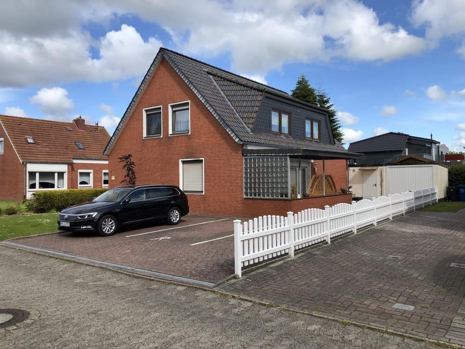 Property building, Parking
