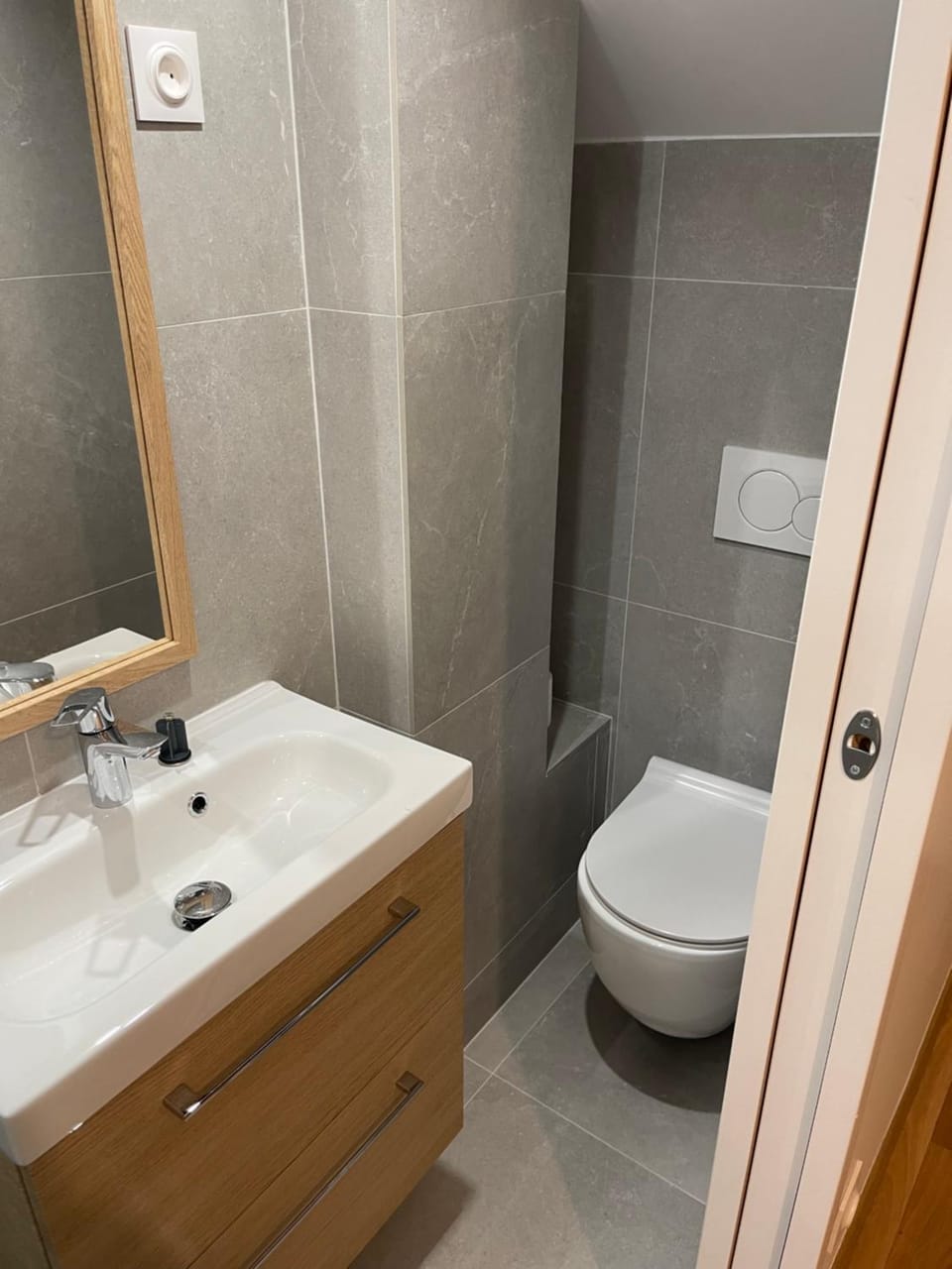 Toilet, Bathroom