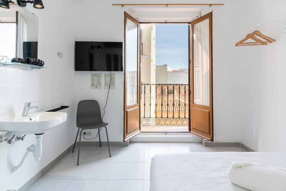 TV and multimedia, Balcony/Terrace, Photo of the whole room