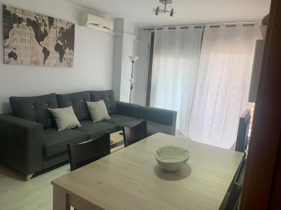 Living room, Dining area, air conditioner