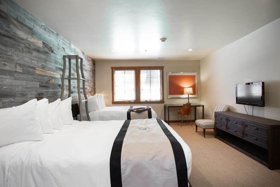 Hotel Room - Silver Baron Lodge Hotel in Park City