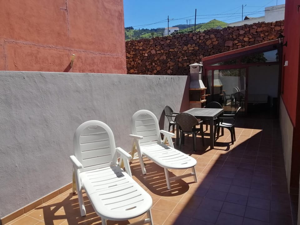 Idílico adosado en El Mocanal House in El Hierro