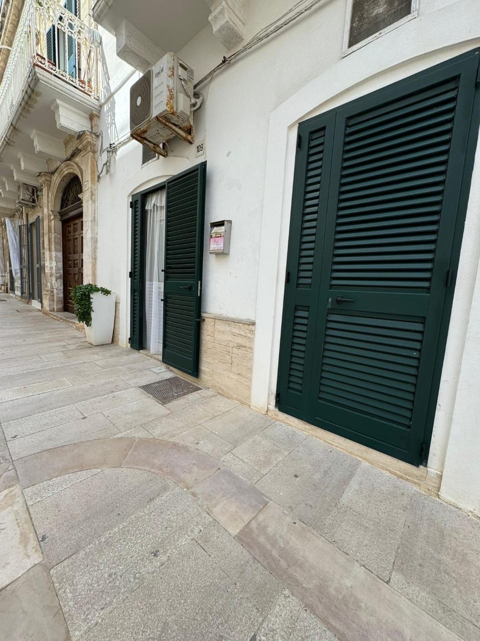 Petali Rosa - Dimora Verde Bed and Breakfast in Polignano a Mare