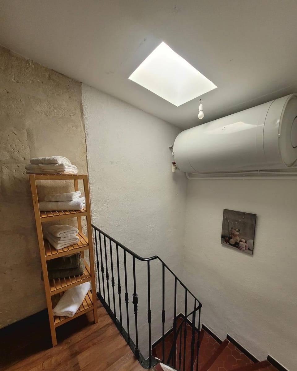 internet, air conditioner