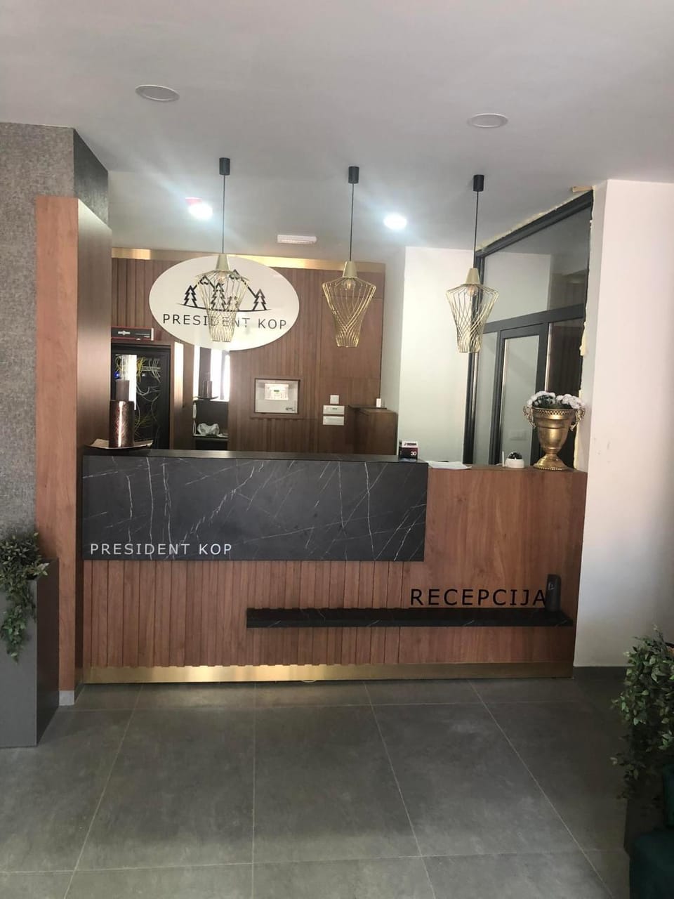 Kopaonik presidentKop apartman Apartment in Serbia