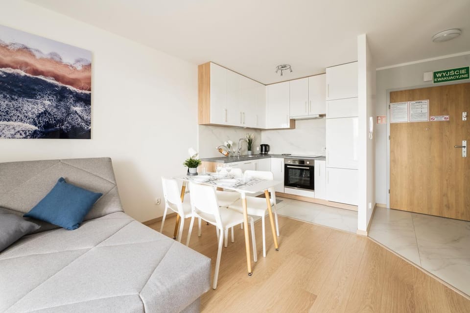 Bed, Kitchen or kitchenette, Living room, Photo of the whole room, Seating area, Dining area, stove