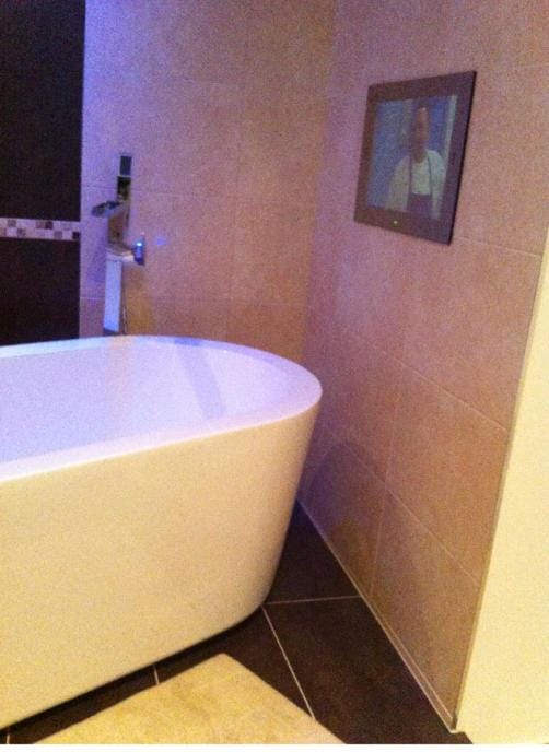 Top floor in beautiful home Vacation rental in Weymouth