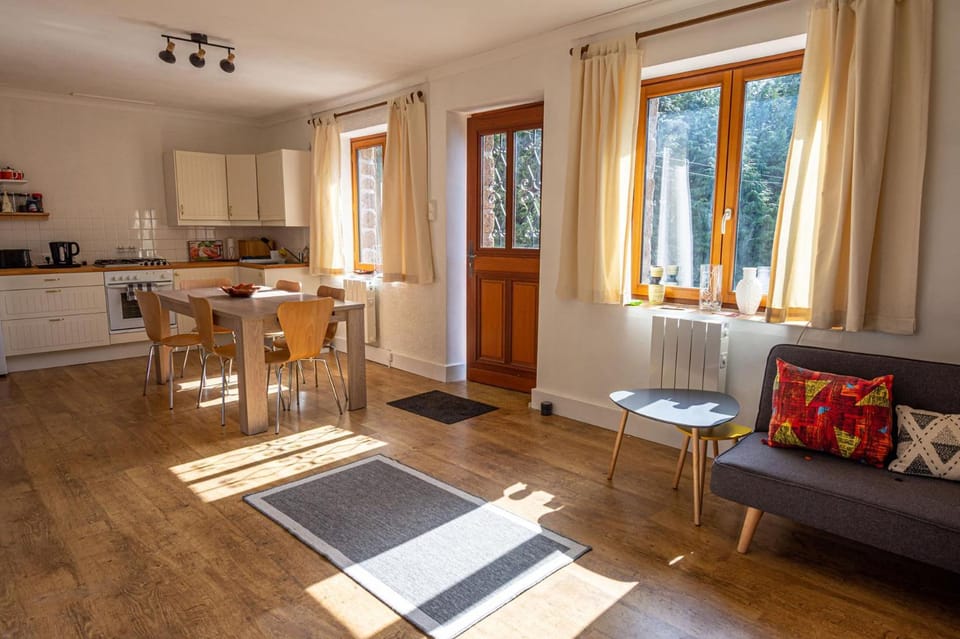 Kitchen or kitchenette, Living room, Dining area