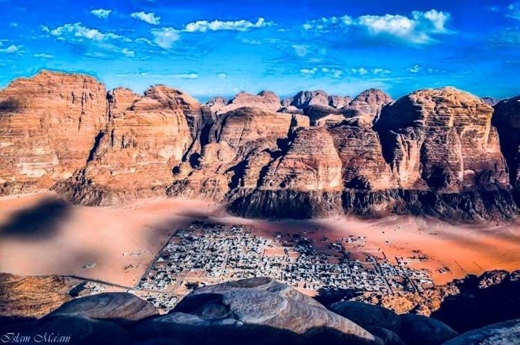 Nearby landmark, Day, Natural landscape, Bird's eye view, Mountain view