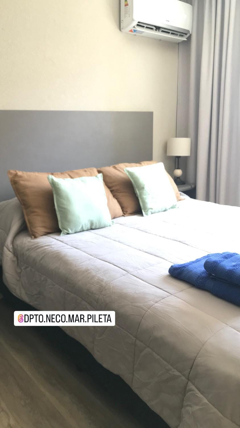 Casa De Playa Dpto Con Pileta Climatizada A 50 M Del Mar Apartment in Necochea