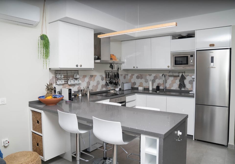 Dining area, dishwasher, minibar, pet friendly, stove, toaster