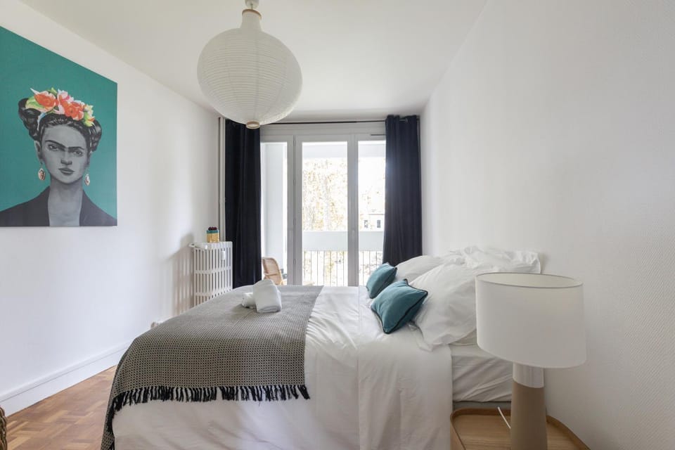 Bed, Bedroom