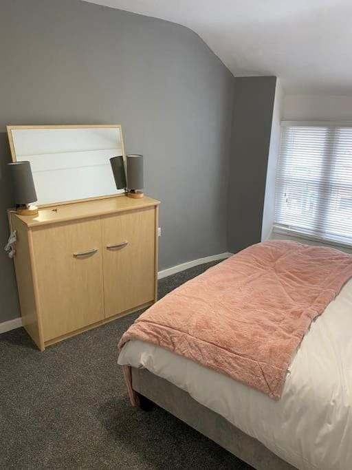 Siop Iwan a Menna Apartment in Caernarfon