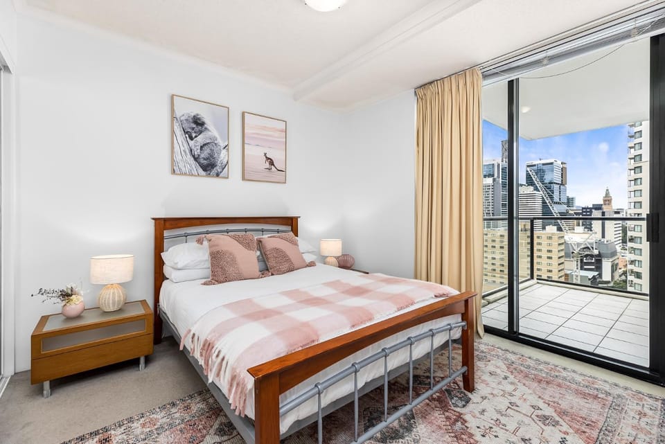 1-Bed Brisbane City Centre with Pool, BBQ & Gym Apartment in Brisbane City