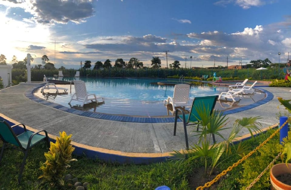 Swimming pool, Swimming pool