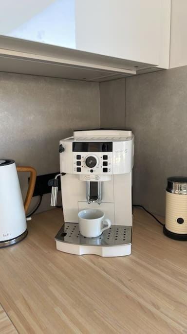 Coffee/tea facilities, Kitchen or kitchenette