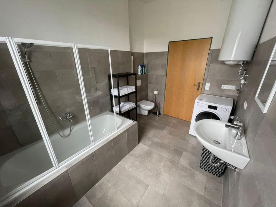 Rent a Room Amstetten Apartment in Upper Austria