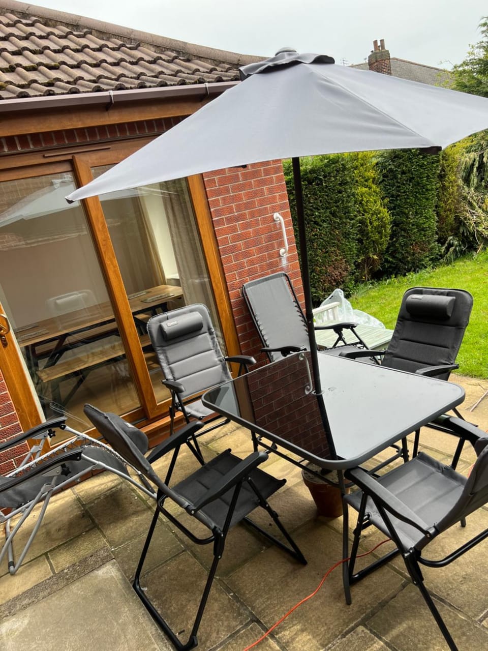 Entire -4 Bedrooms Detached House with Driveway House in Nottingham