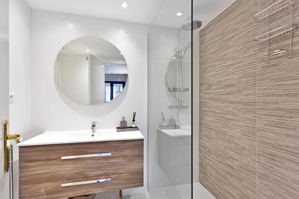 Shower, Bathroom, heating