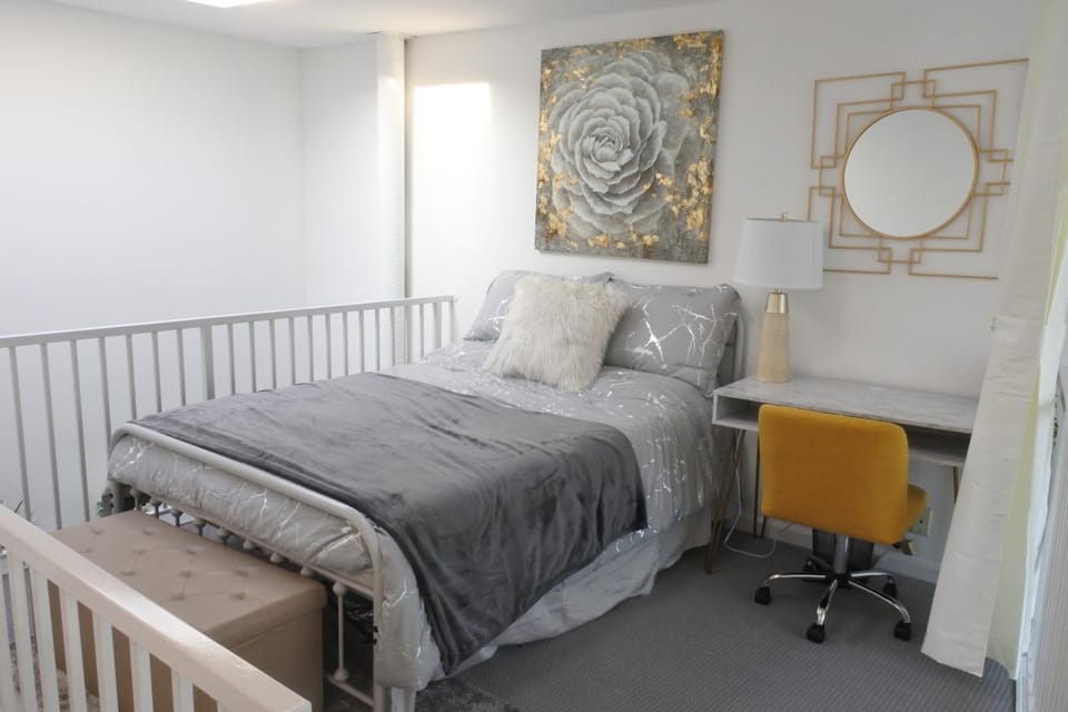 Private SoMa 2BR 1BA with Parking, Extended Stay! Apartment in San Francisco