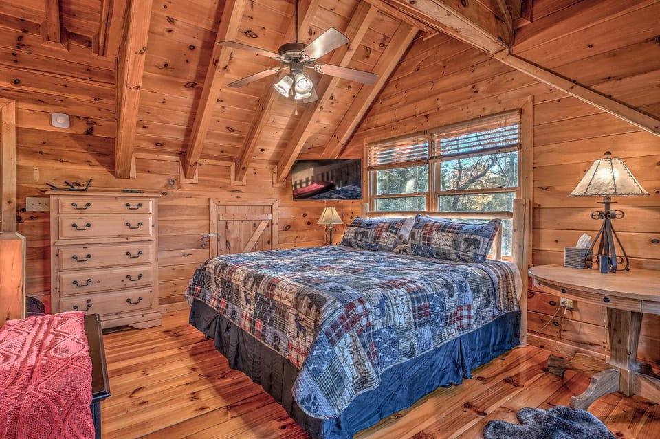 Bed, Decorative detail, Bedroom
