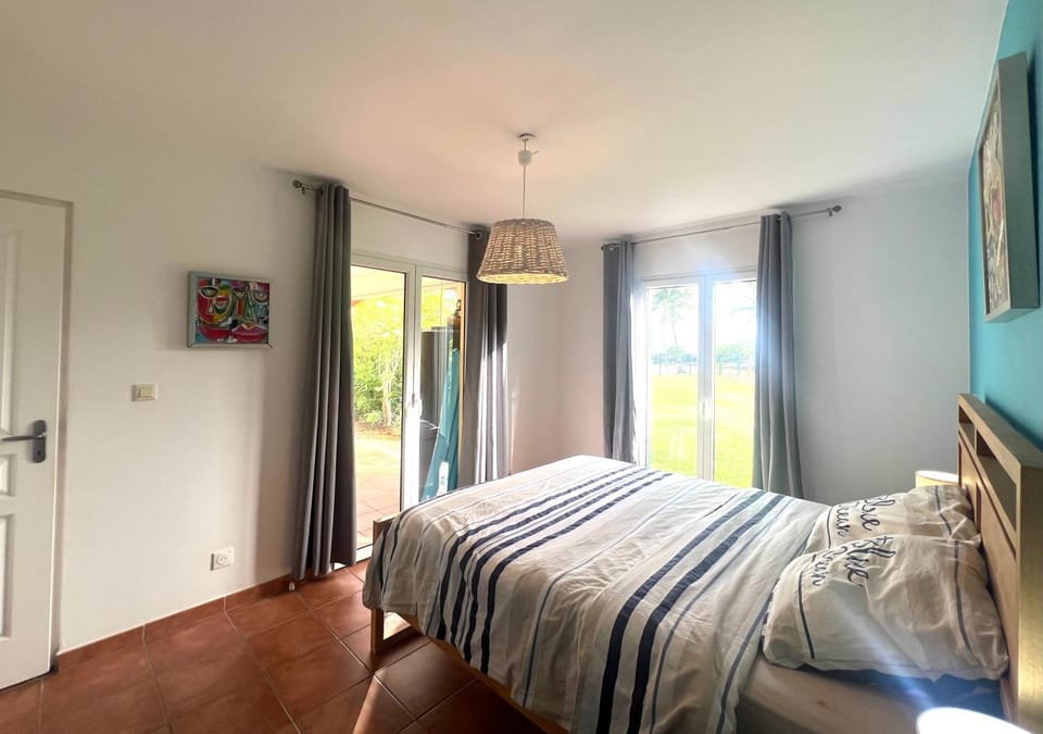 Marisol les pieds dans l eau Apartment in Le Gosier