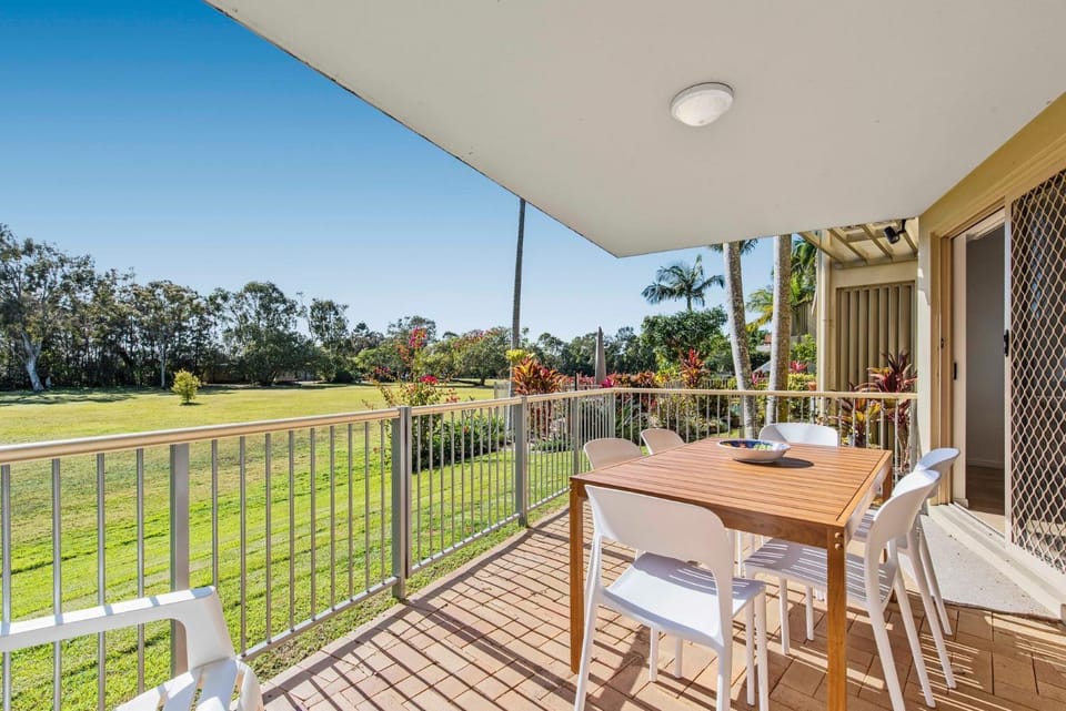 Balcony/Terrace, Garden view