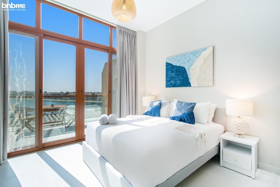 Bed, View (from property/room), Balcony/Terrace, Photo of the whole room, Bedroom