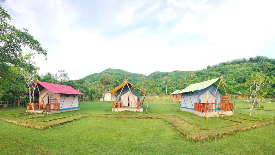 Property building, Day, Natural landscape, Mountain view