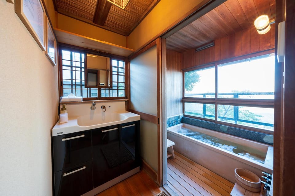 Bathroom, Bath