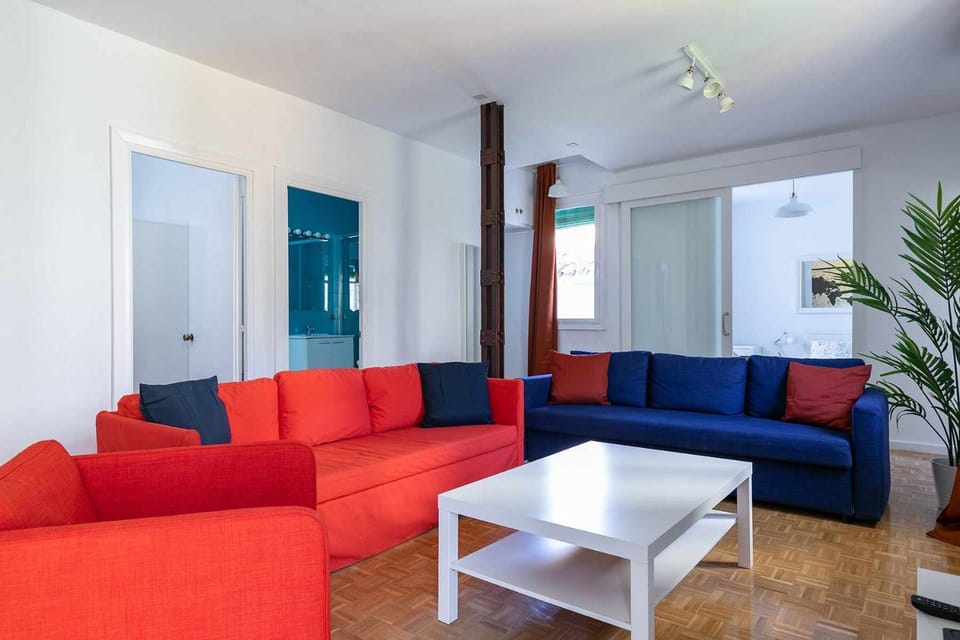 Confortable piso 3 habitaciones en Retiro Atocha Apartment in Madrid