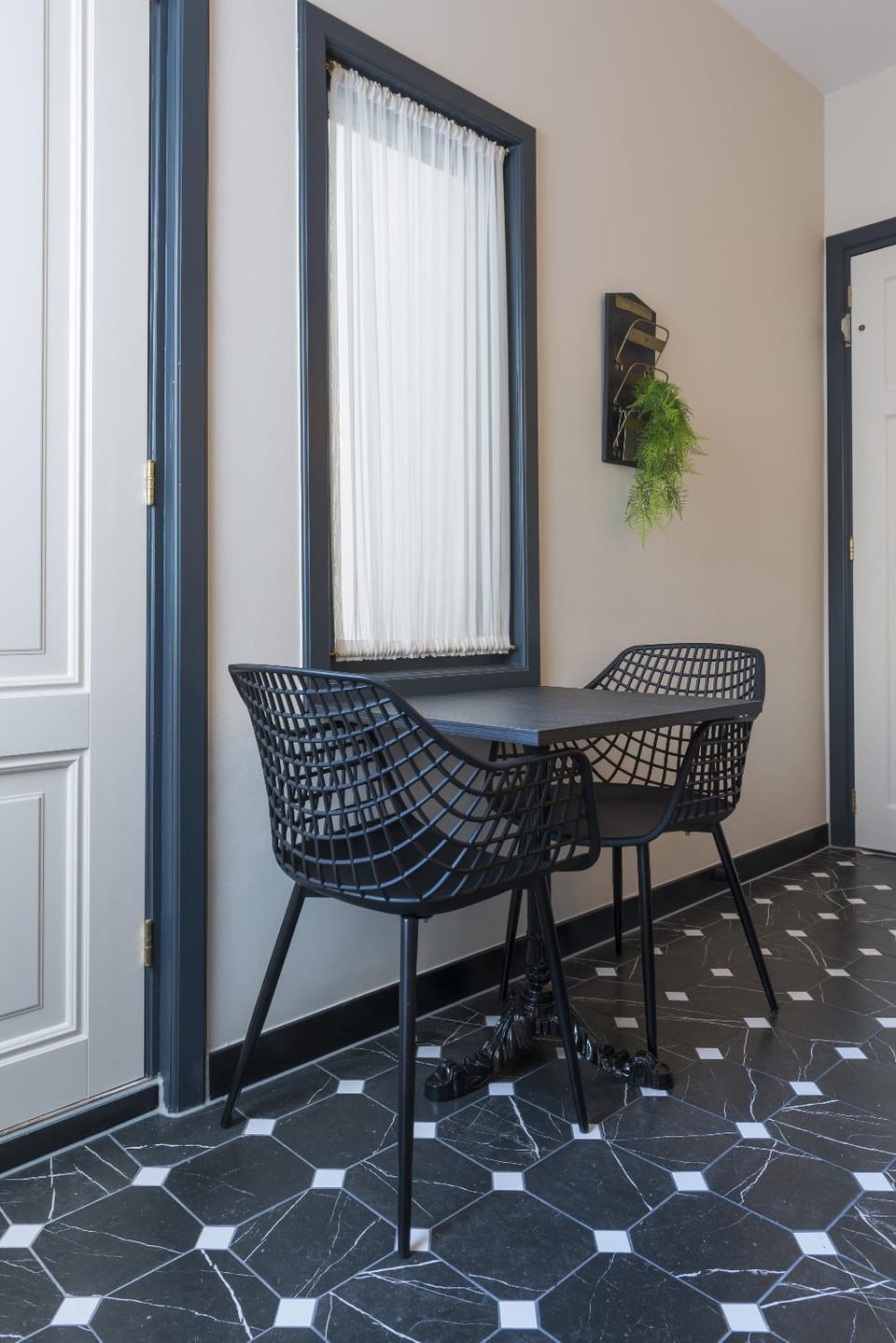 Patio, Seating area