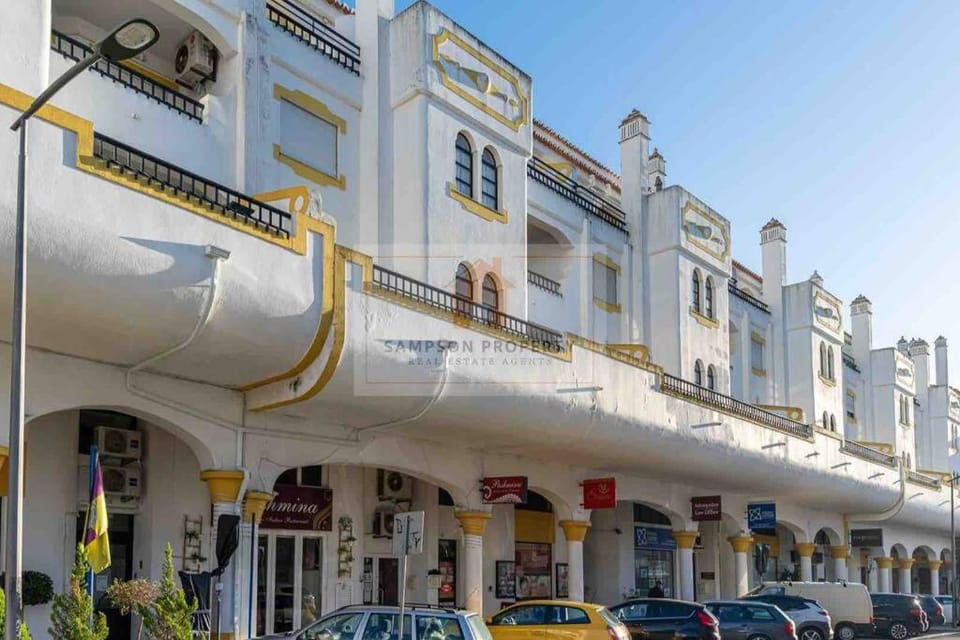 Spacious Two bedroom apt, 200m from the beach Apartment in Carvoeiro