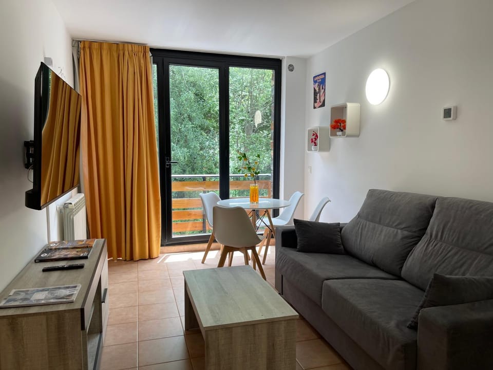 Apartamento junto a pistas en Canillo 2-8 HUT-7852 Apartment in Andorra