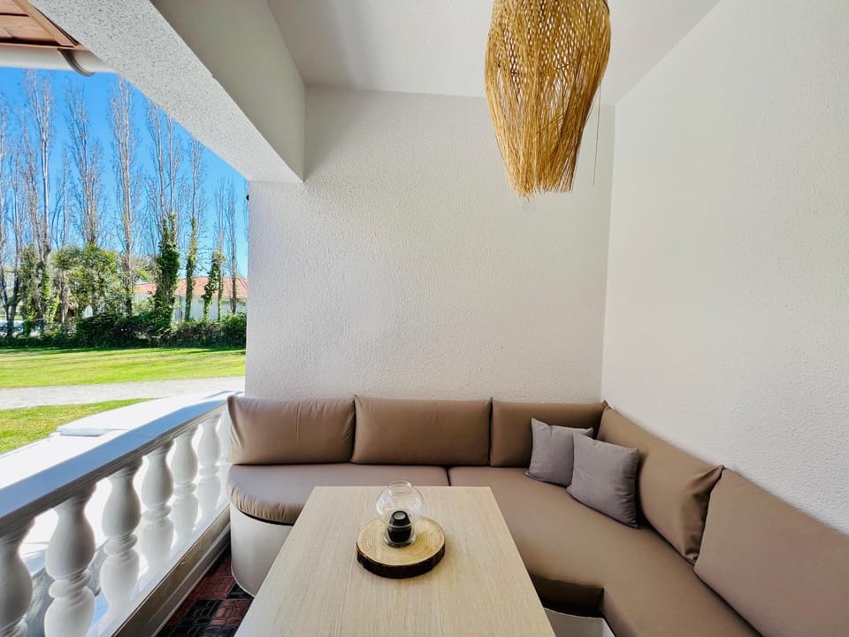 Balcony/Terrace, Seating area