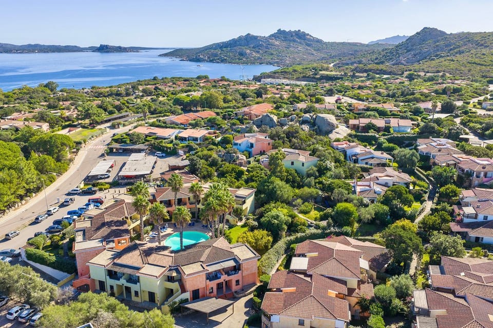 Neighbourhood, Bird's eye view