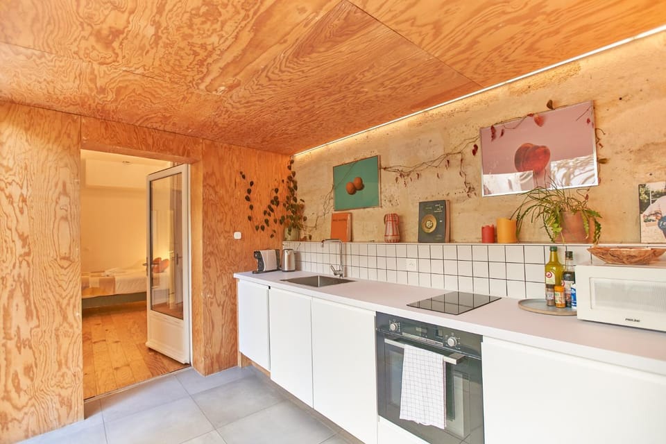 dishwasher, microwave, oven, stove, kitchen