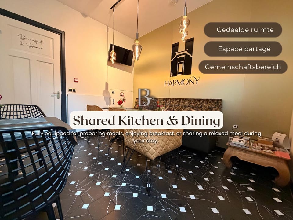 Near hotspots stay, central room w shared kitchen Apartment hotel in Tilburg