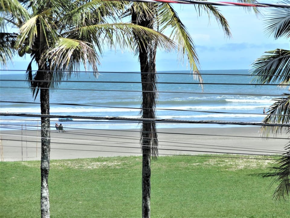 Apto Aluguel na Temporada Pé na Areia Peruíbe SP Apartment in Peruíbe